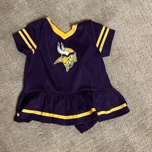 Minnesota Vikings infant dress size 6-12 months. Perfect condition, worn once